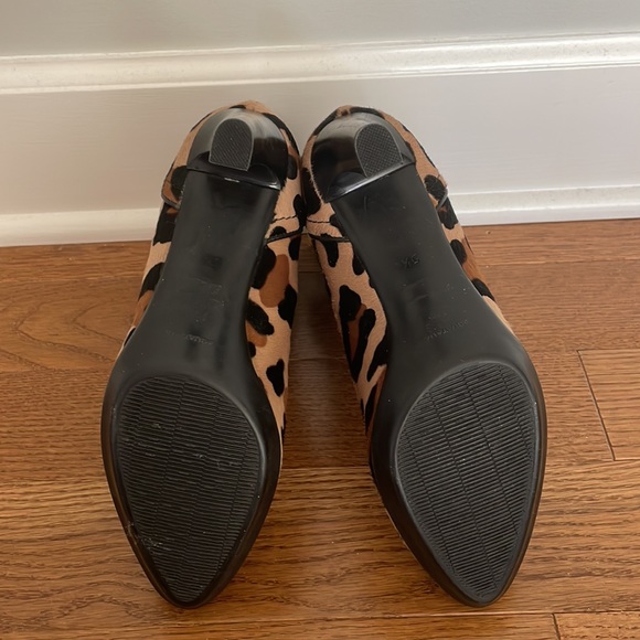 Aquatalia leather/fur boots. Size 5 1/2. New with tags attached. Made in Italy. - Picture 5 of 5